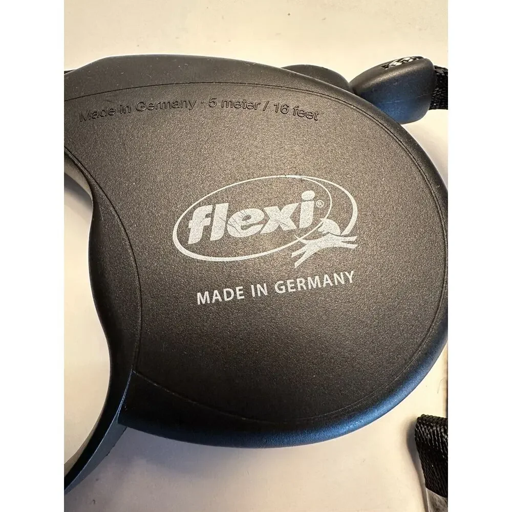 Flexi 83848267 16 ft Small Retractable Dog Leash - Black